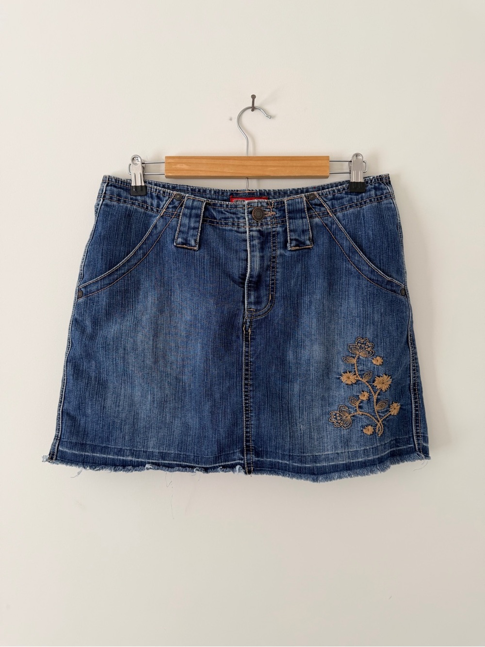 Y2k Faded Glory Denim Floral Embroidered Mini Skort